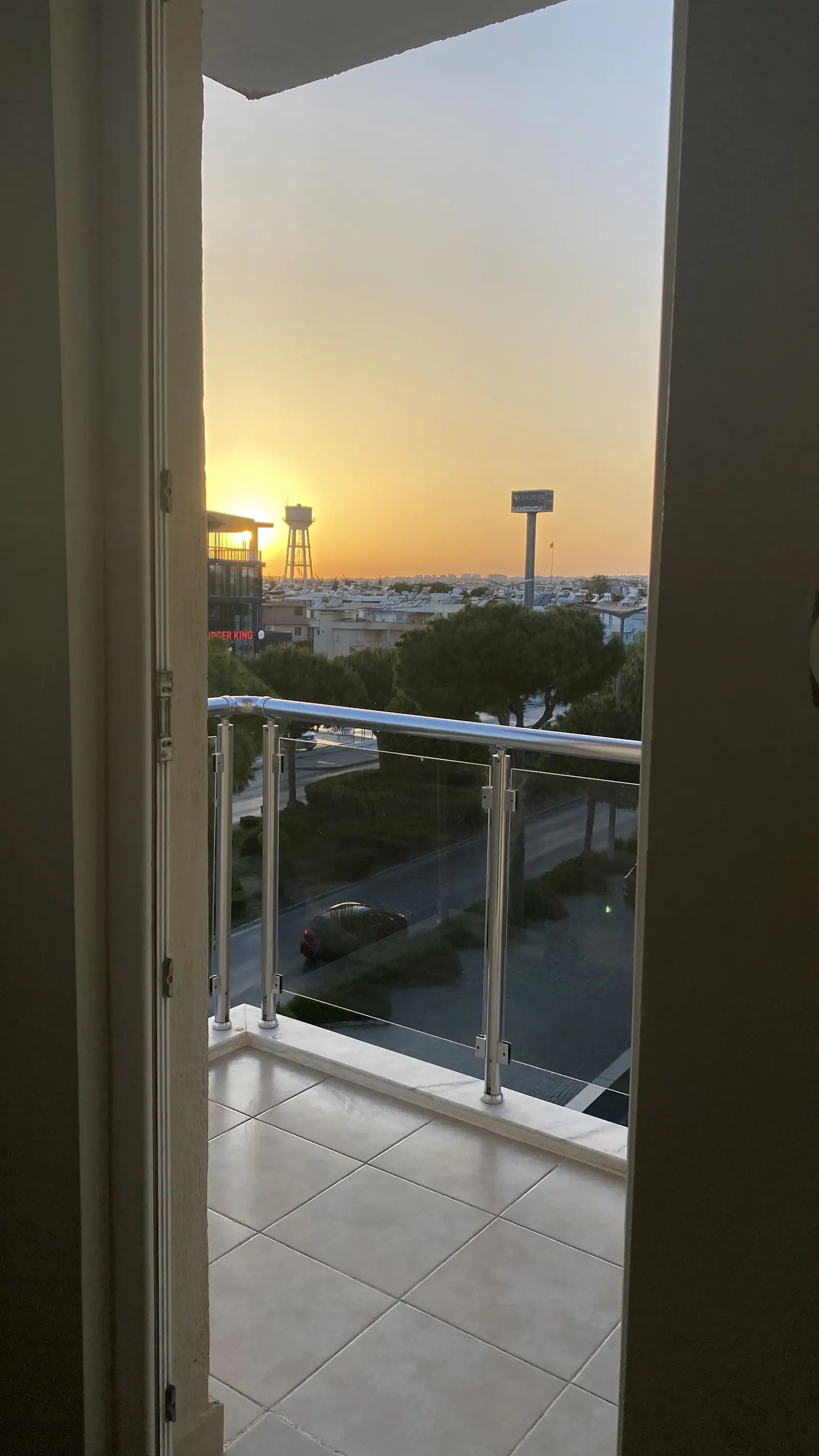 Lera Hotel Balkondan Ege Esintisi